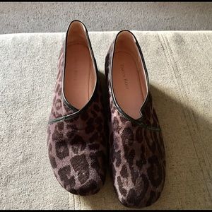TARYN ROSE (7.5M) Leopard-print Loafers Soft Suede